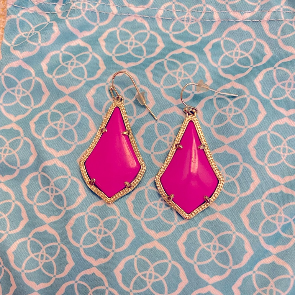 Kendra Scott hot pink earrings